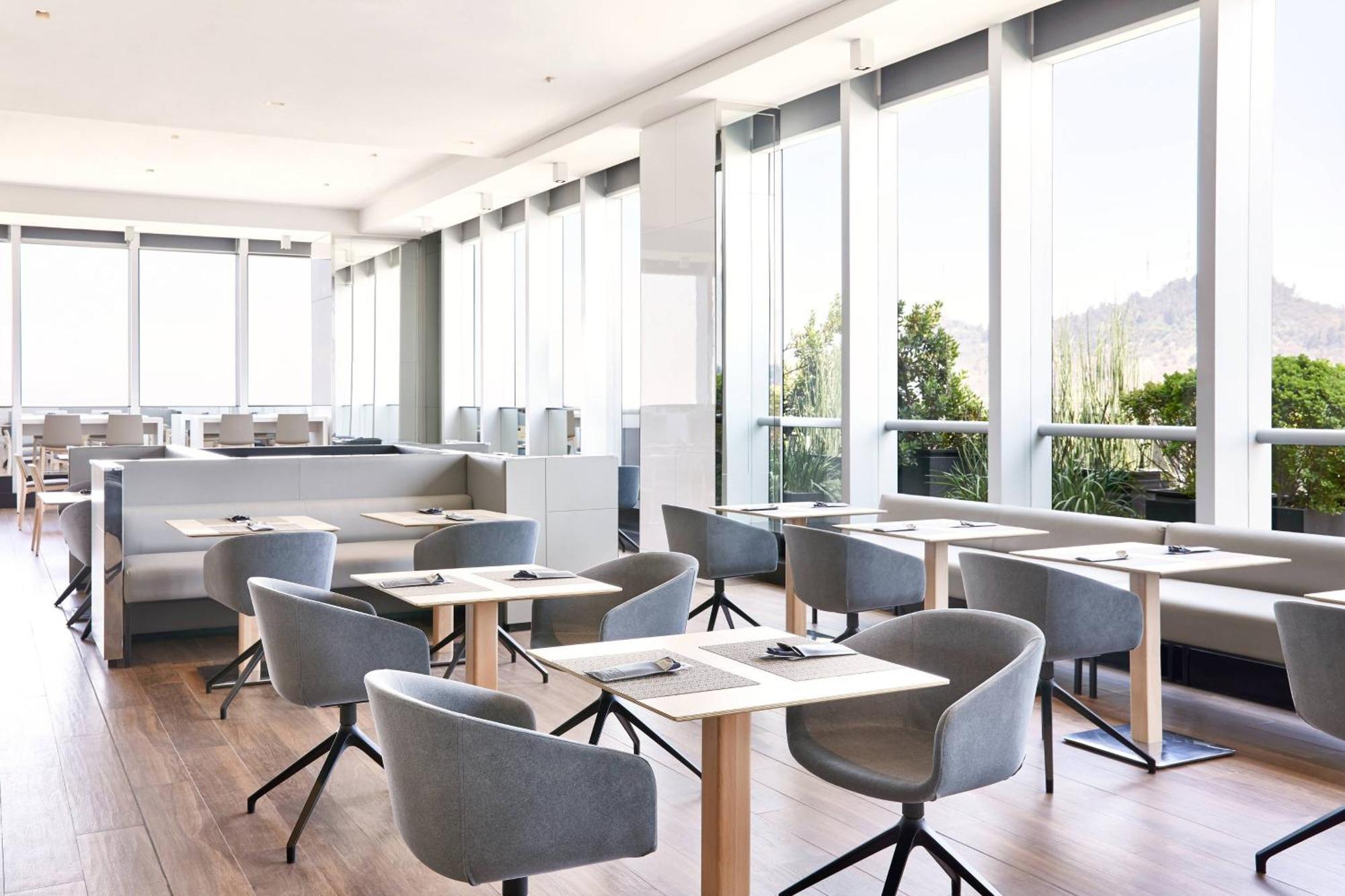Ac Hotel By Marriott Santiago Cenco Costanera Kültér fotó